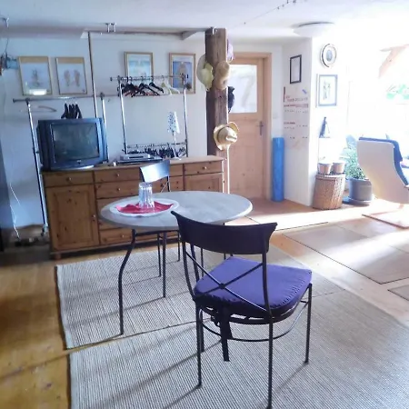 Feriehus Apartman V Roubene Chalupe V Kuksu *